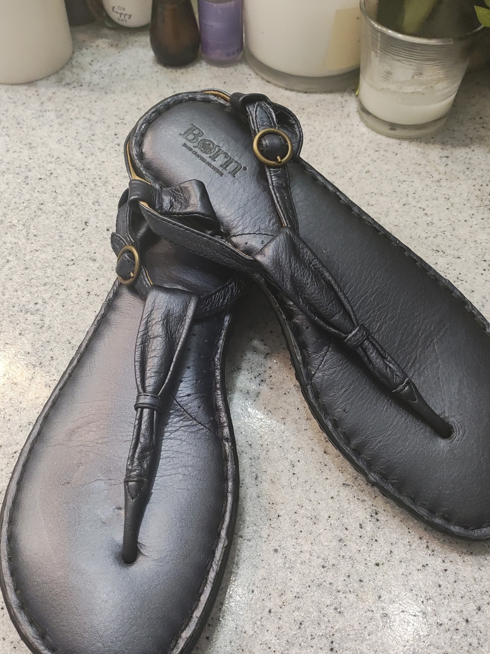 Born Navy Blue 🌌Leather T-Strap Women's Sandals🧐 - Picture 2 of 4